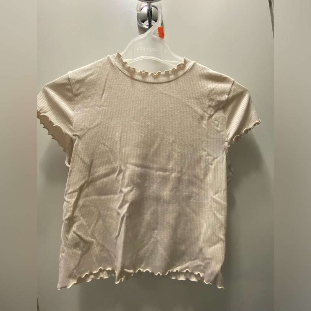Aritzia t-shirt